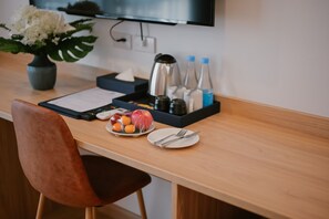 Habitación doble Deluxe, 1 cama matrimonial | Servicios de la habitación