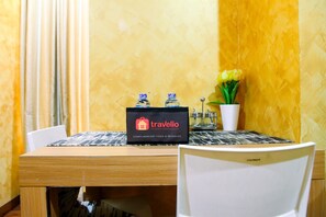 Standardzimmer | 2 Schlafzimmer, Schreibtisch, Bettwäsche