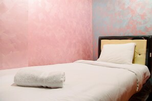 Standard Room | 2 bedrooms, desk, free WiFi, bed sheets - Comfortable 2 Bedrooms @ Titanium Square Apartment (Jakarta)