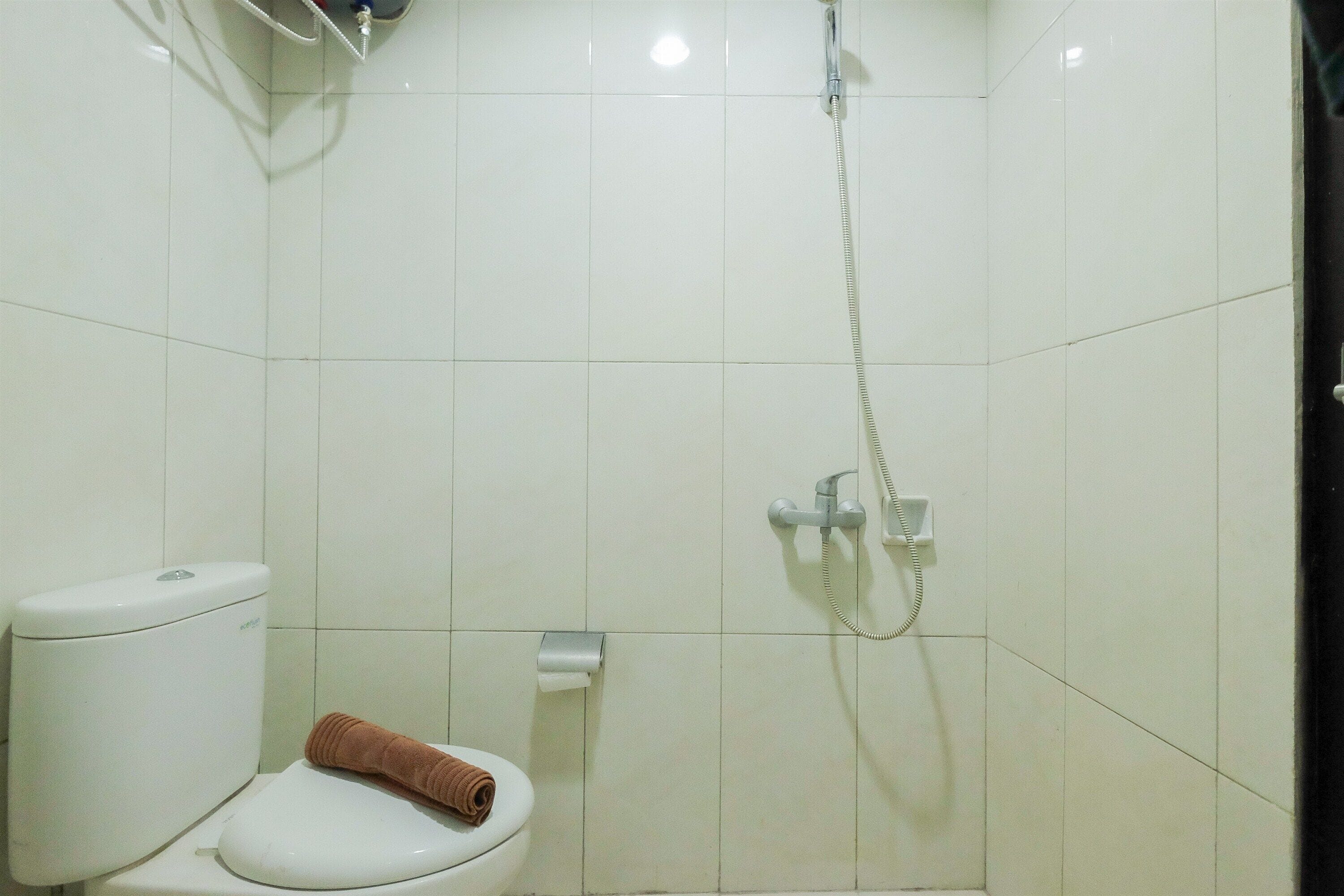 Zimmer | Badezimmer | Dusche, Handtücher