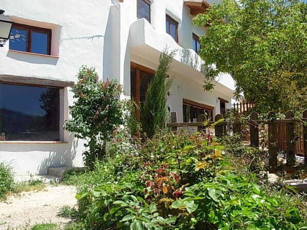Exterior - OLD HOUSE (Yeste)