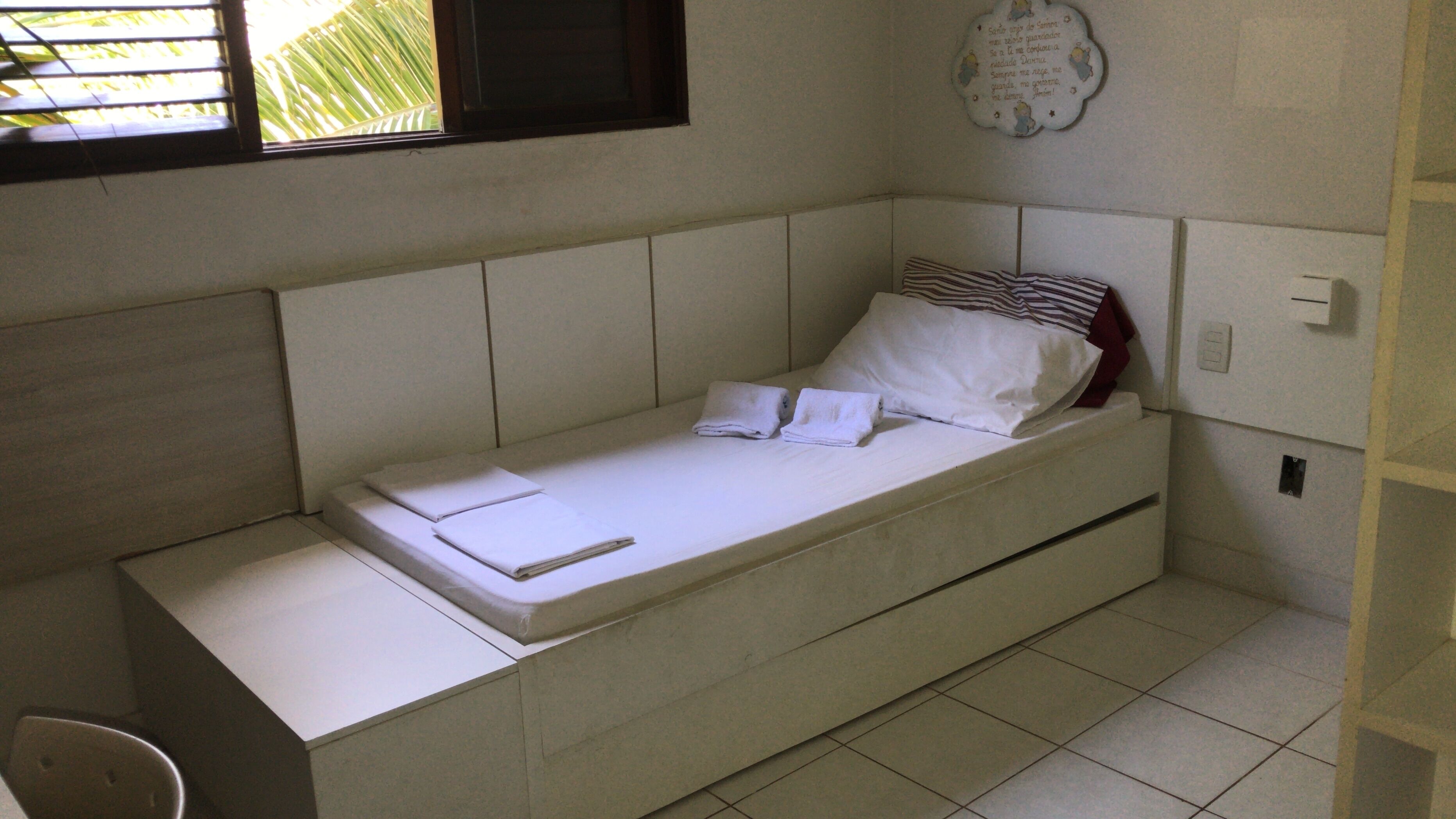 First floor house in Intermares, 80 meters from the sea, 6 bedrooms and an annexe 