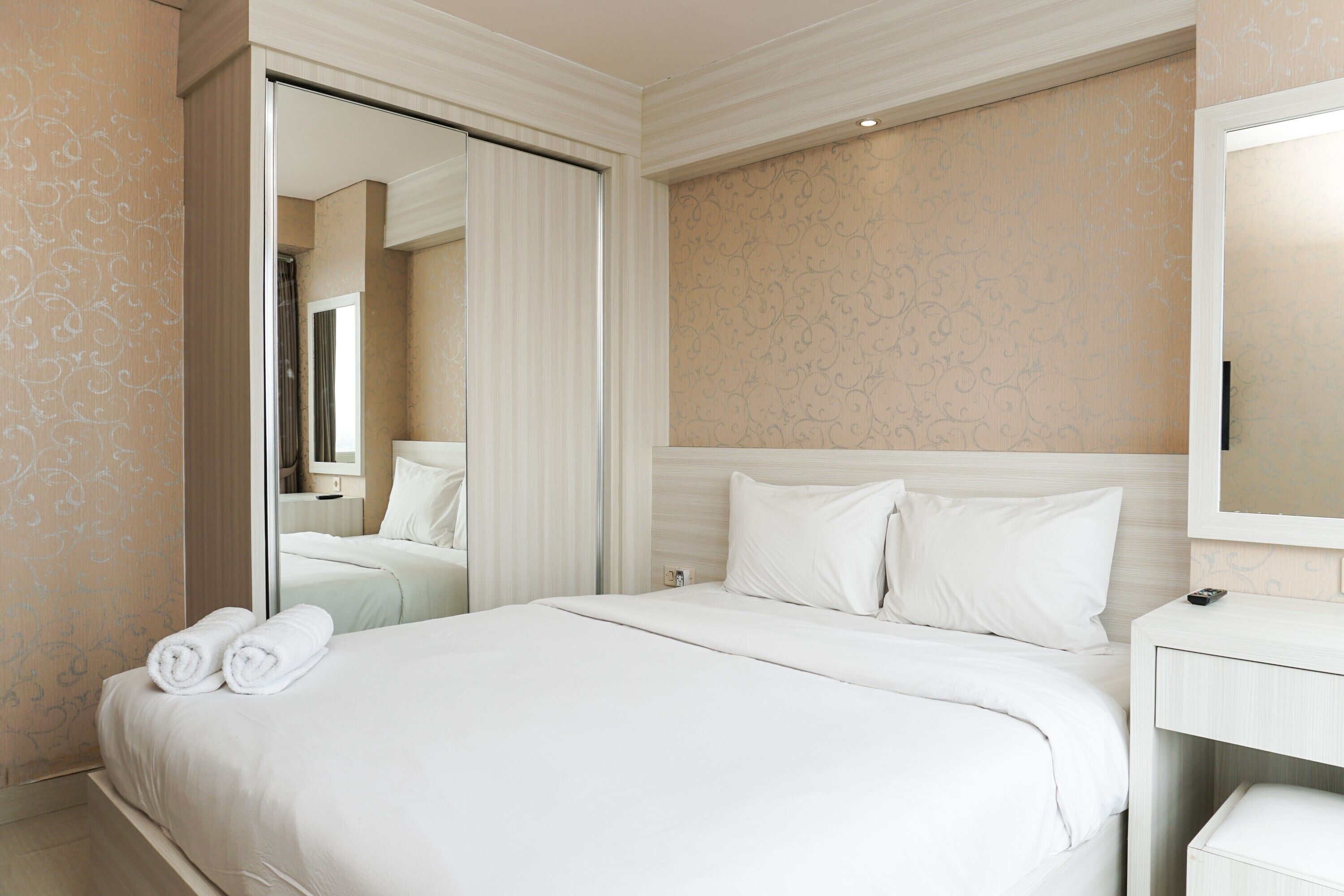 1 غرفة نوم ومكتب وواي فاي مجانًا وملاءات أسرّة