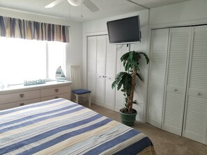 Apartment, Mehrere Betten, Balkon, Meerblick | 2 Schlafzimmer, kostenloses WLAN