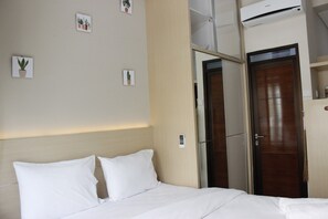 Room - Homey Studio Gateway Pasteur Apartment near Exit Toll (Cimahi)