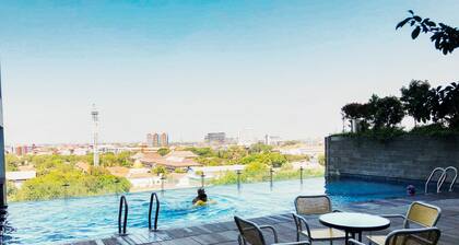 Relaxing Studio Apartment at Tamansari Papilio