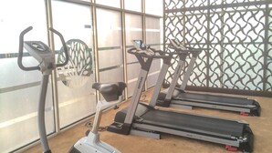 Fitness facility - Comfy Studio Room @ Oasis Apartment (Cikarang)