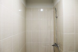 客房 | 浴室 | 淋浴設備、提供毛巾