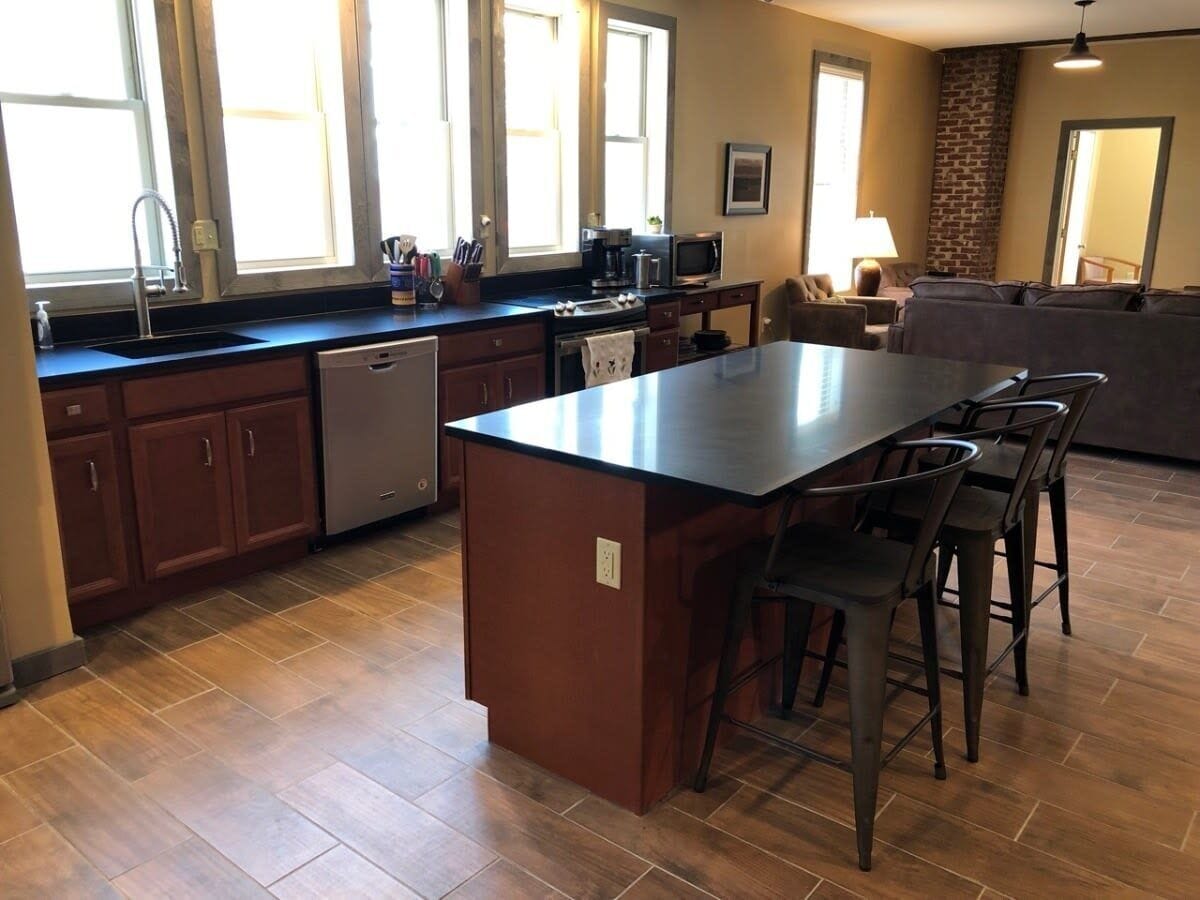 Beautiful 2BR loft with views of bay and Eastport harbor activity.