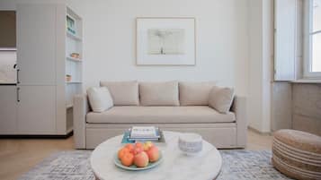 Een televisie en een kantoor