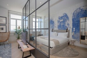 1 dormitorio, tabla de planchar con plancha, wifi y ropa de cama