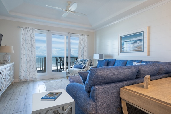 COMFORTABLE SEATING WITH A VIEW!