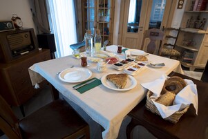 Free daily local cuisine breakfast