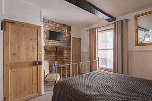 3 عدّة غرف نوم ومكتب ومكواة/لوح كي وواي فاي