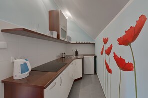 Studio (Beauty 2) | Private kitchen