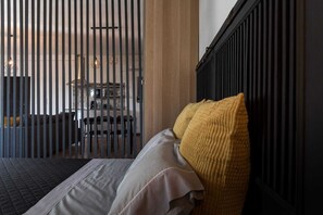 1 slaapkamer, een strijkplank/strijkijzer, wifi, beddengoed