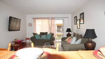 40-inch TV with digital channels