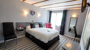 Double Room | Desk, laptop workspace, free WiFi, bed sheets