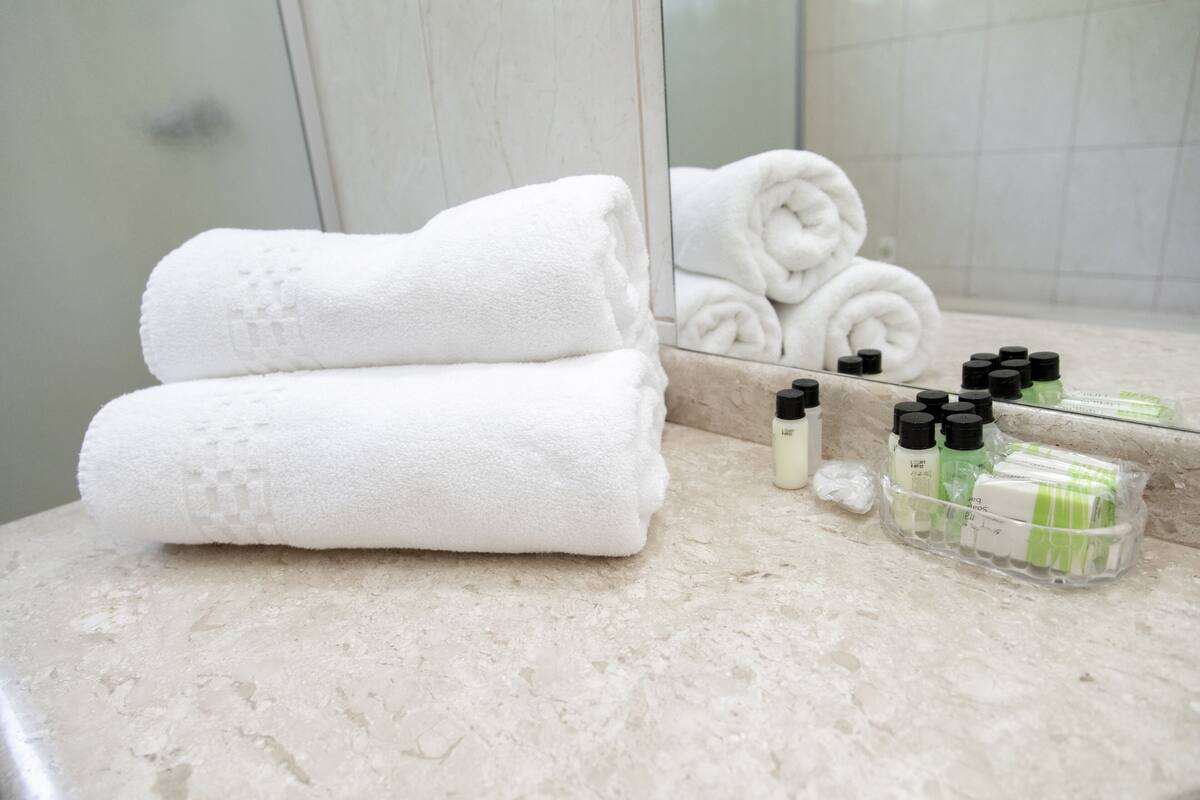 suite | room amenity