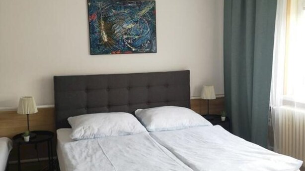 Appartement, 2 chambres, terrasse | Bureau, espace de travail pour ordinateurs portables