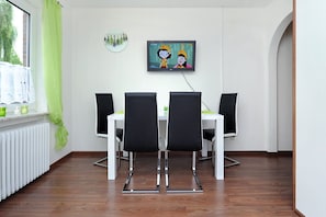 Apartment (Kiebitz) | In-room dining