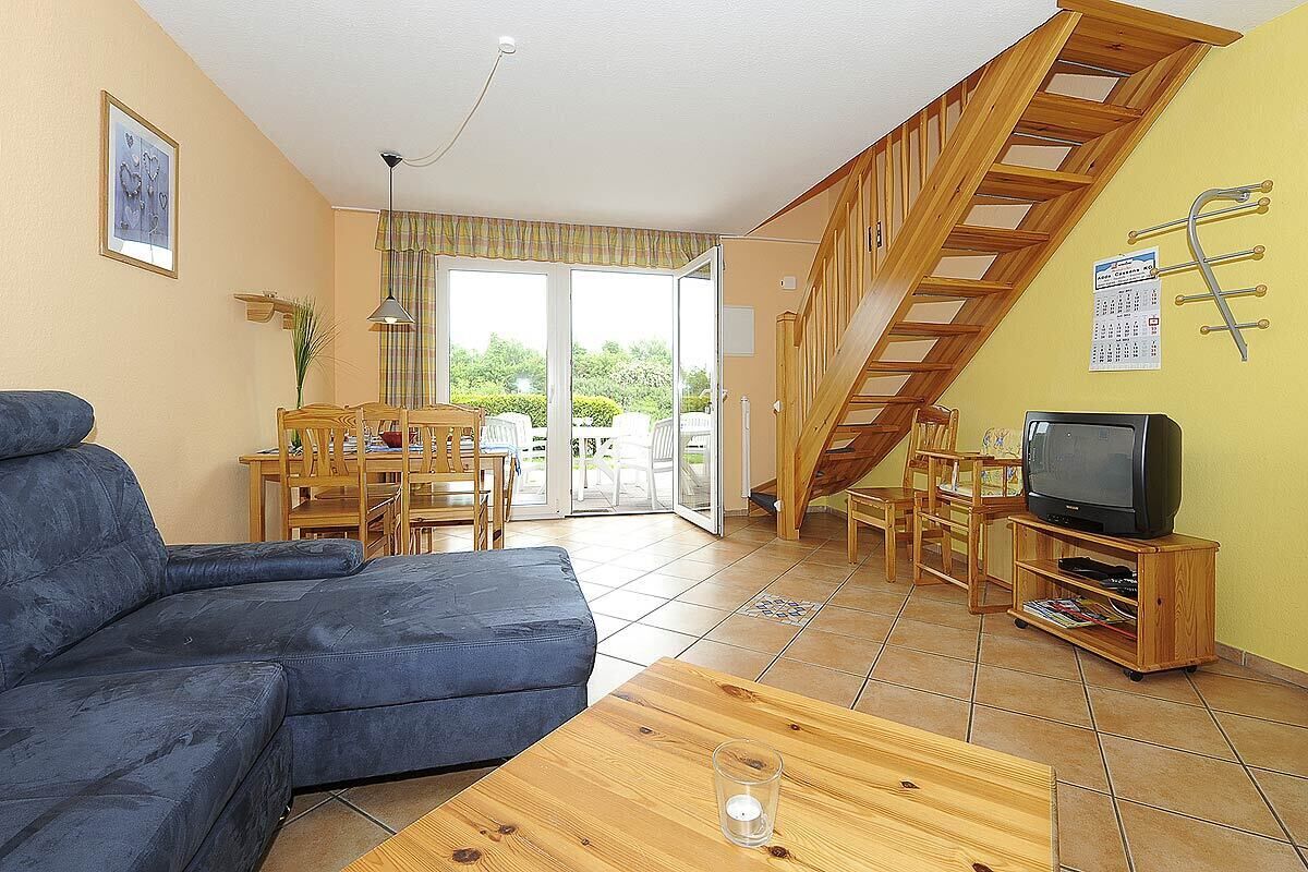 Family Apartment, 2 Bedrooms (Juist) | Living area | Flat-screen TV