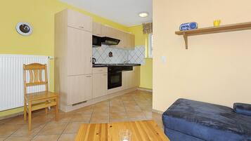 Apartemen Keluarga, 2 kamar tidur (Juist) | Dapur pribadi | Lemari es, kompor, mesin pembuat kopi/teh, dan ketel listrik