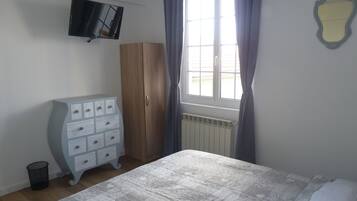 1 bedroom, WiFi, bed sheets