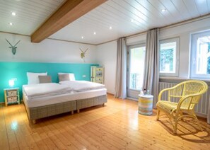 Blackout curtains, cots/infant beds, rollaway beds, free WiFi