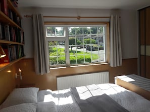 Habitación doble (Perfect Location) | Ropa de cama de alta calidad y camas con efecto memoria 