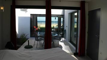 Appartement, 2 chambres, en front de mer | Terrasse/Patio