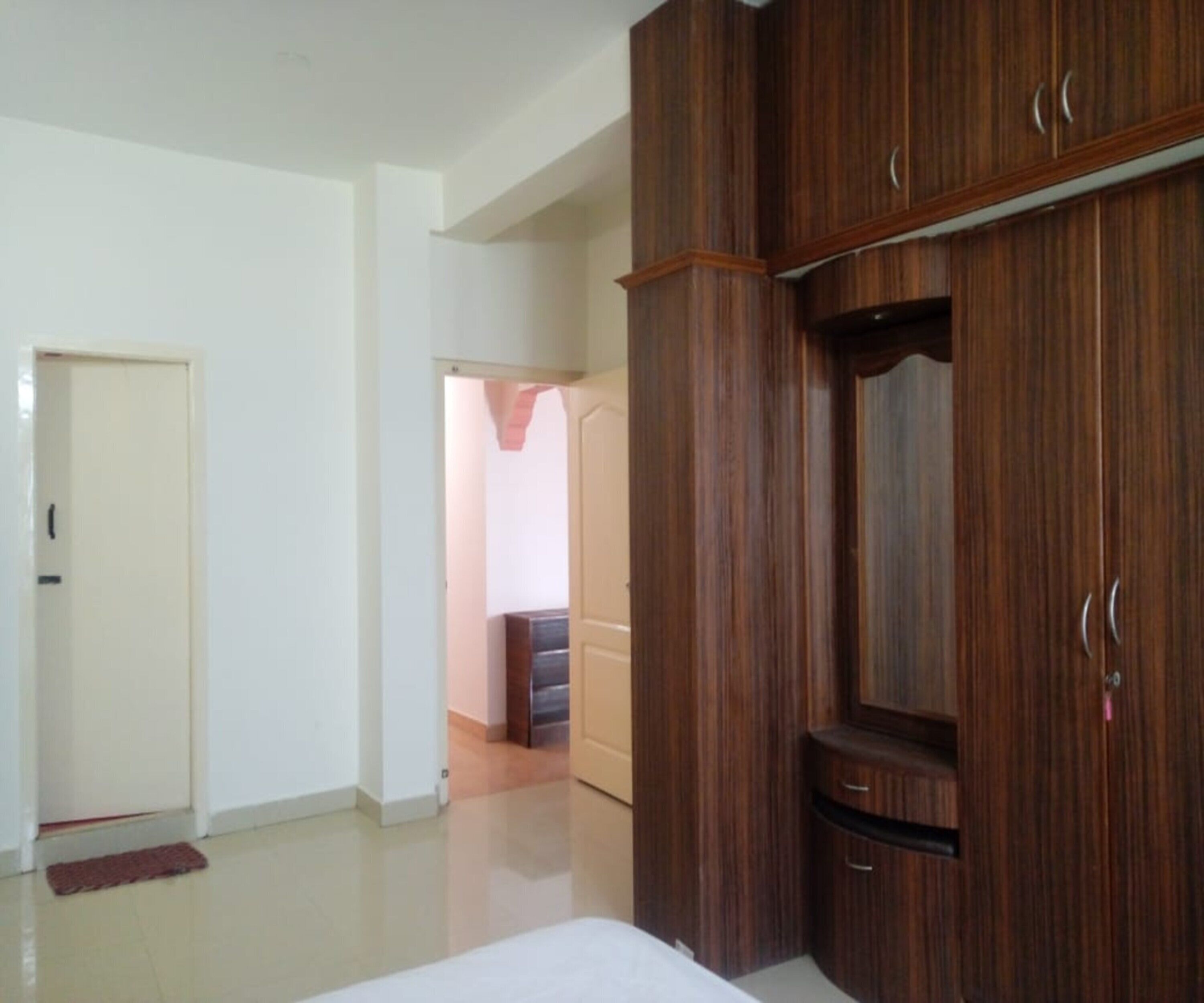 Deluxe Room | Rollaway beds, free WiFi, bed sheets