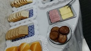 Free daily buffet breakfast - Hotel Amorim (Biguacu)