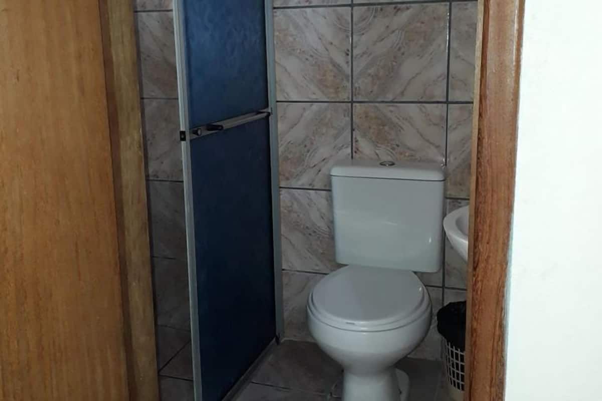 Shower, free toiletries, towels, soap