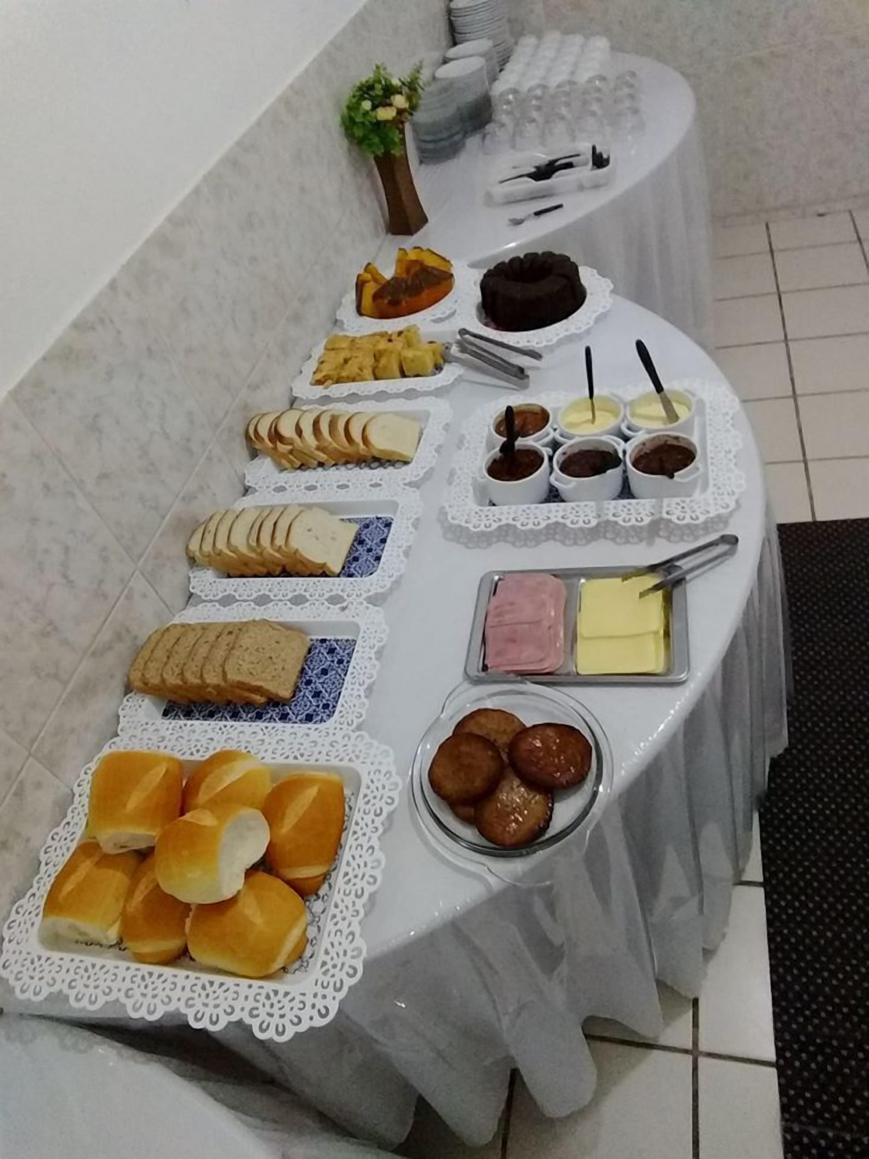 Bao gồm bữa sáng buffet hàng ngày 