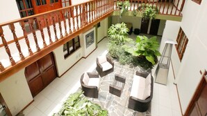 Courtyard - Sol Ollantay Exclusive Hotel (Ollantaytambo)