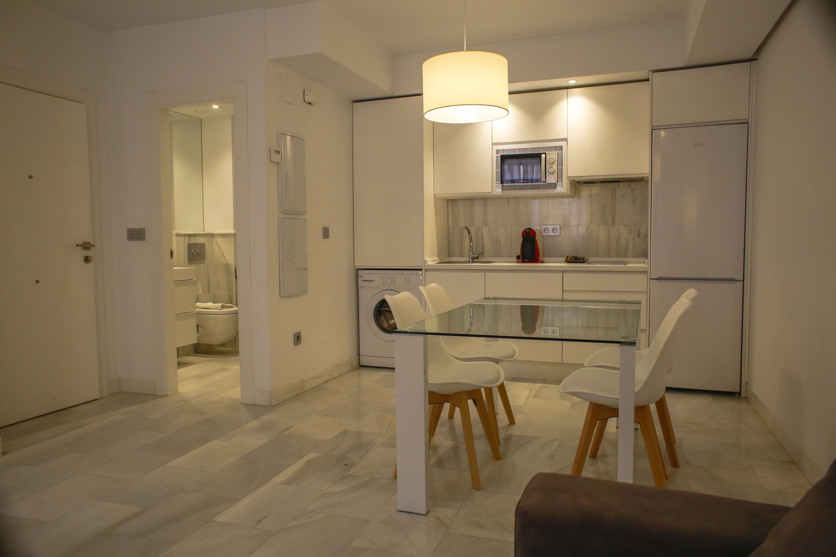 Kaffetrakter/tekoker, vannkoker og brødrister