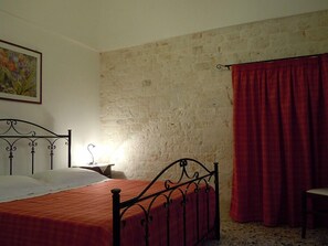 Comfort Room | Free WiFi, bed sheets - Le Corti del Casale - Bed & Breakfast (Alberobello)