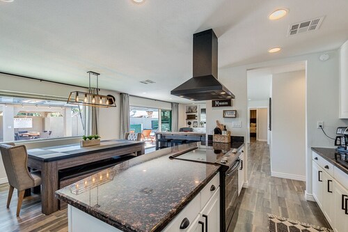 4 Bedroom 3 Bath w/Sports Bar Game Room!  Located Minutes to Old Town!