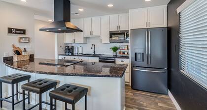 4 Bedroom 3 Bath w/Sports Bar Game Room! Located Minutes to Old Town!
