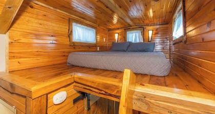 Cozy, rustic Tiny House Rudy