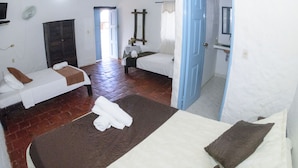 Superior Quadruple Room | Desk, free WiFi - Hotel Campestre Santuario (Barichara)
