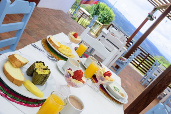 Breakfast meal - Hotel Campestre Santuario (Barichara)