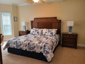 3 bedrooms, iron/ironing board, free WiFi, bed sheets