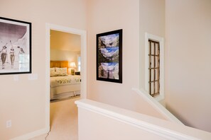 3 habitaciones, tabla de planchar con plancha y wifi gratis 