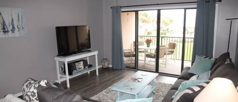 40-inch TV with digital channels