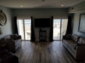 40-inch TV with digital channels - Sea Spray (St. Augustine)