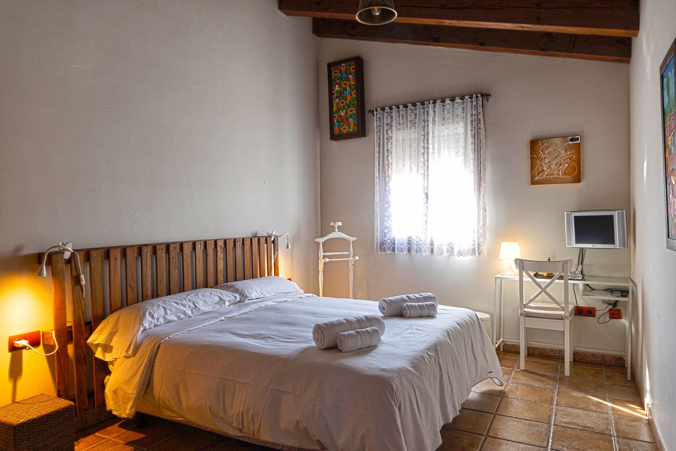 Vinarius Posada Rural. Double room with terrace and personalized services