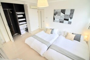 2 室のベッドルーム、アイロン / アイロン台、インターネット、ベッドシーツ