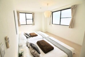 2 chambres, fer et planche à repasser, accès Internet, draps fournis